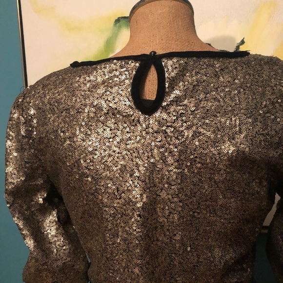 Seguined Darling Top - Great for the Holidays - Picture 8 of 10